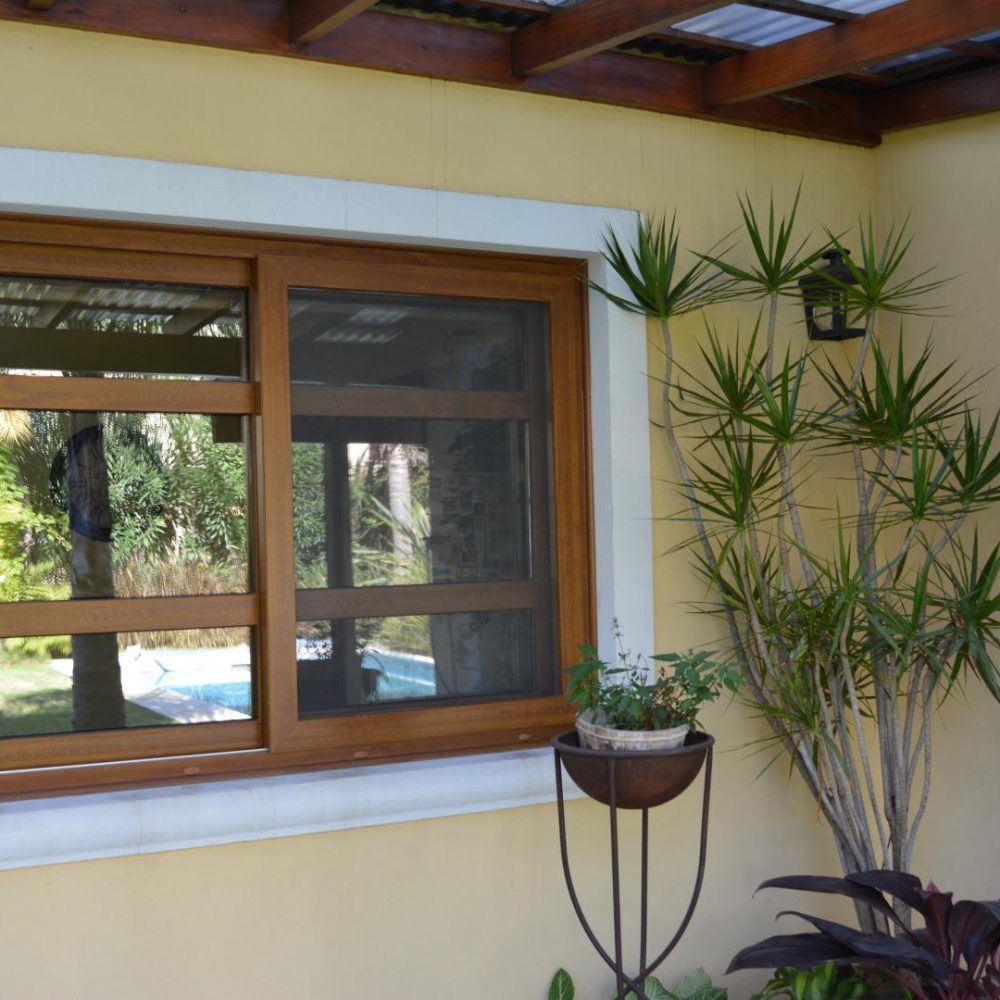 Obras Particulares 90 Abertura de PVC textura Golden Oak para tu proyecto