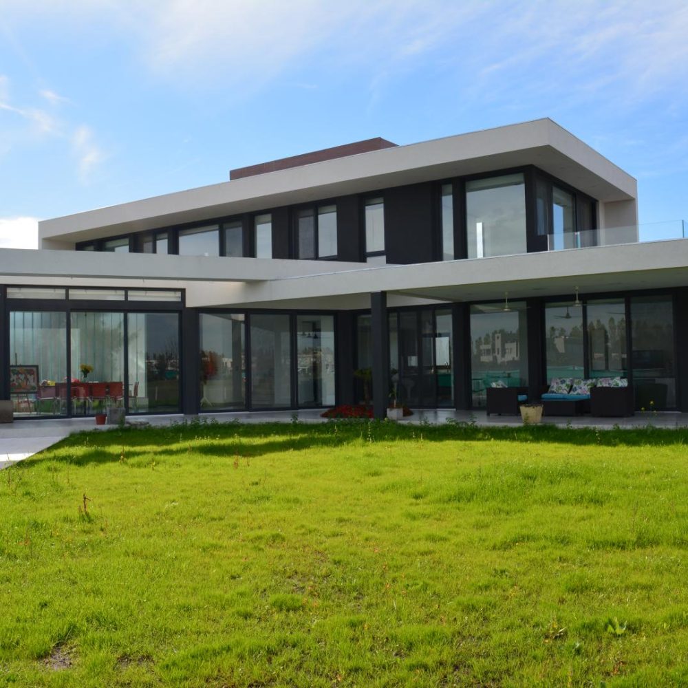 Obras Particulares 79 Abertura de PVC Premium Gris Grafito - Obertura PVC