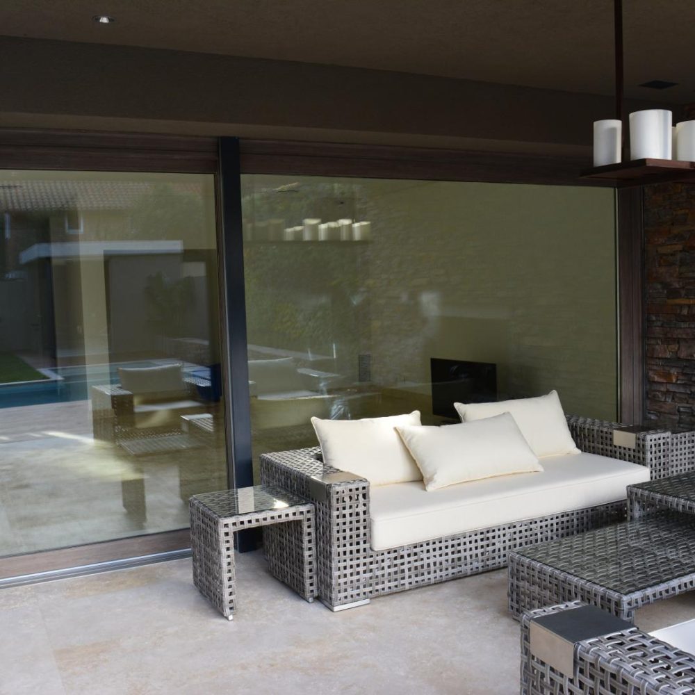 Obras Particulares 51 Abertura de PVC textura Grey Oak para tu hogar