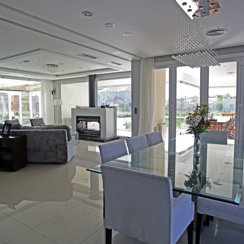 Obras Particulares 67 Ventana de PVC blanco para proyecto premium